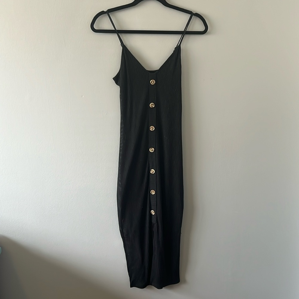 Express Midi Dress in Black. Size XS